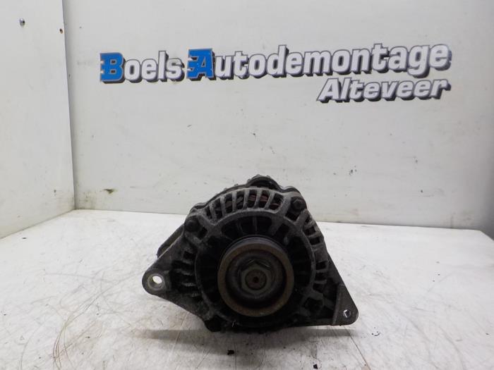 Gebruikte Dynamo Mitsubishi Colt (CJ) 1.3 GL,GLX 12V Prijs € 35,00 Margeregeling aangeboden door Boels Autodemontage