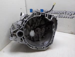 Gebruikte Versnellingsbak Renault Megane IV Estate (RFBK) 1.2 Energy TCE 100 Prijs € 650,00 Margeregeling aangeboden door Boels Autodemontage