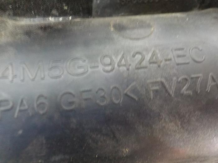 Inlaatspruitstuk van een Ford EcoSport (JK8) 1.5 Ti-VCT 16V 2016