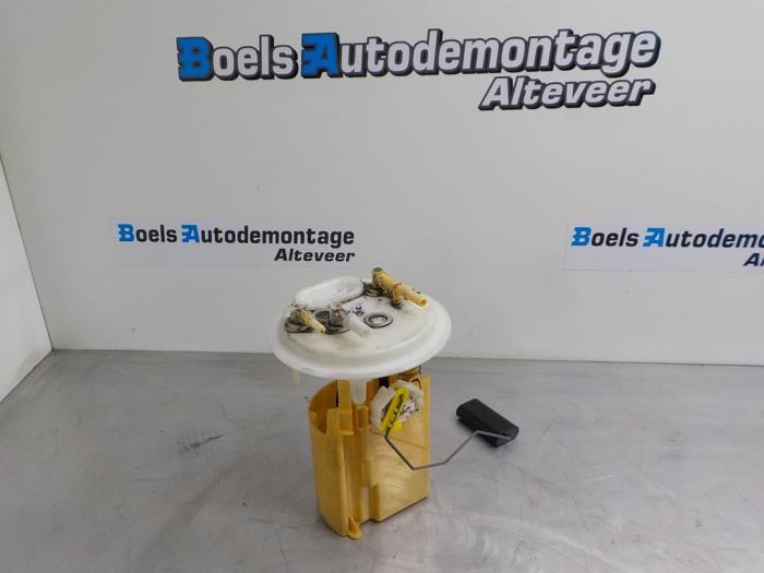 Gebruikte Brandstofpomp Elektrisch Peugeot 407 (6D) 1.6 HDi 16V Prijs € 25,00 Margeregeling aangeboden door Boels Autodemontage
