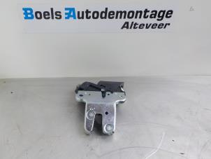 Gebruikte Slotmechaniek Achterklep Volkswagen Passat CC (357) Prijs op aanvraag aangeboden door Boels Autodemontage