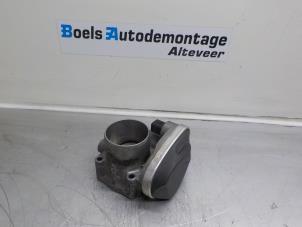 Gebruikte Gasklephuis Renault Modus/Grand Modus (JP) 1.6 16V Prijs € 35,00 Margeregeling aangeboden door Boels Autodemontage