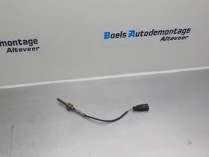 Gebruikte Uitlaat temperatuursensor Volkswagen Touran (1T1/T2) 1.6 FSI 16V Prijs € 25,00 Margeregeling aangeboden door Boels Autodemontage