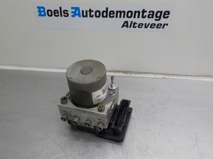 Gebruikte ABS Pomp Fiat Ducato (250) 2.2 D 100 Multijet Euro 4 Prijs € 75,00 Margeregeling aangeboden door Boels Autodemontage