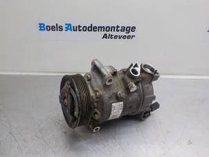 Gebruikte Pomp Airco Volkswagen Polo V (6R) 1.0 12V BlueMotion Technology Prijs € 100,00 Margeregeling aangeboden door Boels Autodemontage