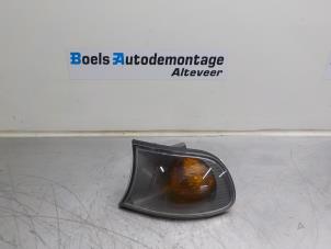 Gebruikte Richtingaanwijzer links BMW 3 serie Compact (E46/5) 318ti 16V Prijs € 20,00 Margeregeling aangeboden door Boels Autodemontage