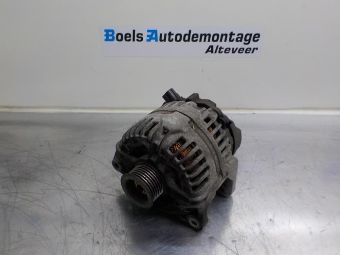 Gebruikte Alternator Ford Mondeo II Wagon 2.0i 16V Prijs € 35,00 Margeregeling aangeboden door Boels Autodemontage