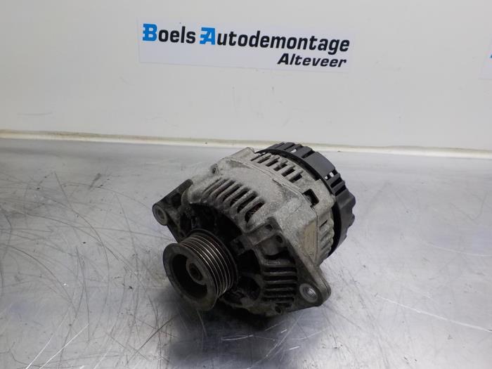 Gebruikte Dynamo Renault Kangoo Express (FC) 1.9 D 65 Prijs € 40,00 Margeregeling aangeboden door Boels Autodemontage