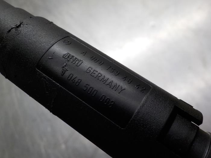 Bobine van een Mercedes-Benz C Sportcoupé (C203) 1.8 C-200K 16V 2005