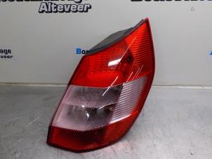 Gebruikte Achterlicht rechts Renault Scénic II (JM) 1.6 16V Prijs € 25,00 Margeregeling aangeboden door Boels Autodemontage
