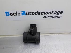 Gebruikte Luchtmassameter Opel Corsa C (F08/68) 1.2 16V Prijs € 25,00 Margeregeling aangeboden door Boels Autodemontage