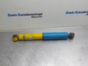 Gebruikte Schokdemper set Volkswagen Multivan T5 (7E/7HC/7HF/7HM) 2.5 TDi Prijs € 40,00 Margeregeling aangeboden door Boels Autodemontage