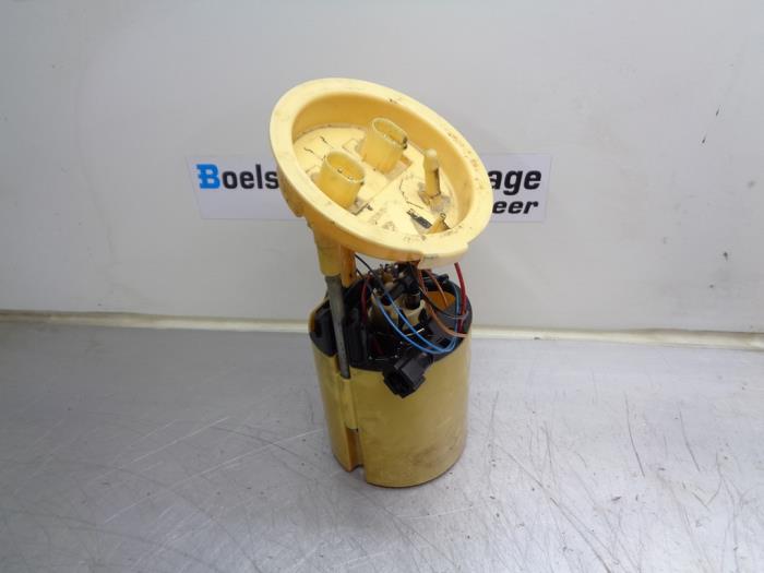 Gebruikte Tank element Pomp BMW 3 serie (E90) 330d 24V Prijs € 50,00 Margeregeling aangeboden door Boels Autodemontage