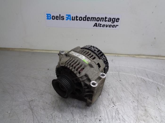 Gebruikte Dynamo Renault Clio II (BB/CB) 1.4 16V Si Prijs € 40,00 Margeregeling aangeboden door Boels Autodemontage