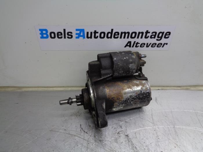 Gebruikte Startmotor Volkswagen Polo III Classic (6KV2) 1.6i 75 Prijs € 20,00 Margeregeling aangeboden door Boels Autodemontage