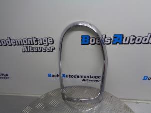 Gebruikte Koplamprand rechts Mercedes S (W108/109) 300 SEL 2.8 Prijs € 20,00 Margeregeling aangeboden door Boels Autodemontage