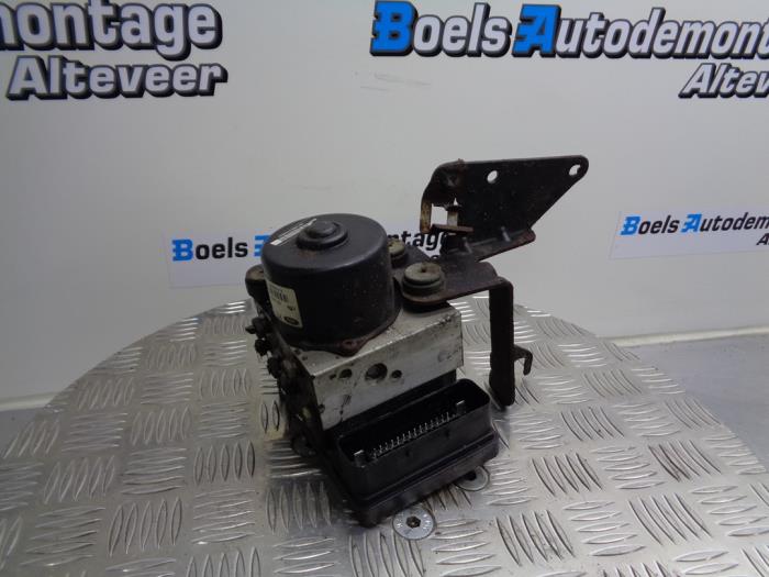Gebruikte ABS Pomp Ford Focus 1 Wagon 1.6 16V Prijs € 50,00 Margeregeling aangeboden door Boels Autodemontage