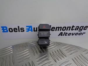 Gebruikte Paniekverlichtings Schakelaar Volkswagen Up! (121) 1.0 12V 75 Prijs op aanvraag aangeboden door Boels Autodemontage