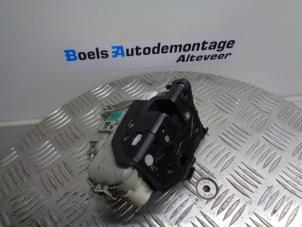 Gebruikte Portierslot Mechaniek 4Deurs links-voor Audi A6 (C7) 3.0 V6 24V TFSI Quattro Prijs € 75,00 Margeregeling aangeboden door Boels Autodemontage