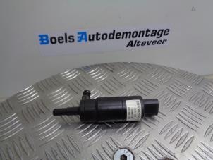 Gebruikte Koplampsproeier pomp BMW 5 serie (E60) 530i 24V Prijs € 20,00 Margeregeling aangeboden door Boels Autodemontage