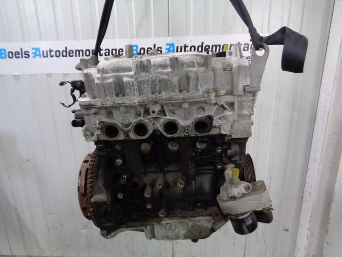 Gebruikte Motor Renault Clio III Estate/Grandtour (KR) 1.2 16V TCE 100 Prijs € 425,00 Margeregeling aangeboden door Boels Autodemontage