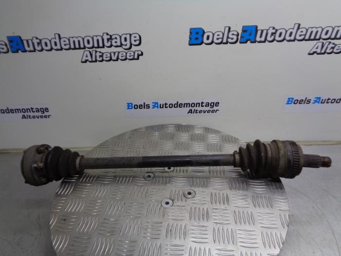 Gebruikte Aandrijfas rechts-achter BMW 1 serie (E87/87N) 116i 1.6 16V Prijs € 50,00 Margeregeling aangeboden door Boels Autodemontage