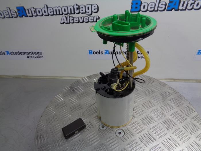 Gebruikte Tank element Pomp Audi A4 Cabrio (B7) 2.0 TFSI 20V Prijs € 50,00 Margeregeling aangeboden door Boels Autodemontage