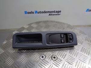 Gebruikte Combischakelaar ramen Volvo C30 (EK/MK) 1.6 D 16V Prijs € 25,00 Margeregeling aangeboden door Boels Autodemontage