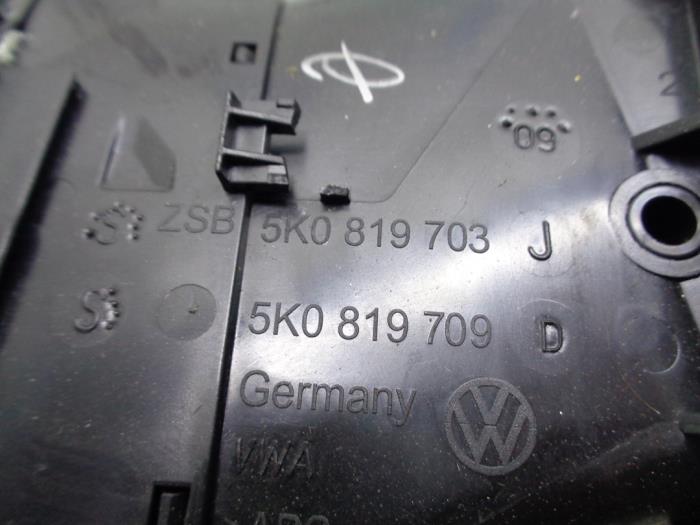 Luchtrooster Dashboard van een Volkswagen Golf VI (5K1) 2.0 GTI 16V 2009