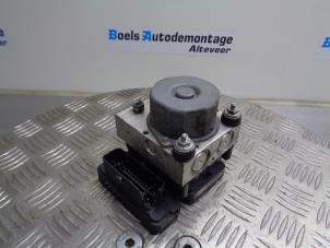 Gebruikte ABS Pomp Peugeot 108 1.0 12V Prijs € 75,00 Margeregeling aangeboden door Boels Autodemontage