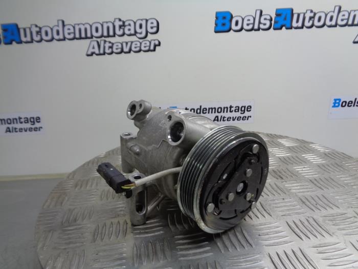 Gebruikte Aircopomp Peugeot 108 1.0 12V Prijs € 75,00 Margeregeling aangeboden door Boels Autodemontage