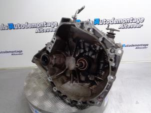 Gebruikte Versnellingsbak Peugeot 108 1.0 12V Prijs € 180,00 Margeregeling aangeboden door Boels Autodemontage