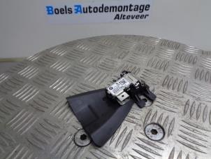 Gebruikte Camera voorzijde BMW 2 serie Active Tourer (F45) 220d 2.0 TwinPower Turbo 16V Prijs € 120,00 Margeregeling aangeboden door Boels Autodemontage