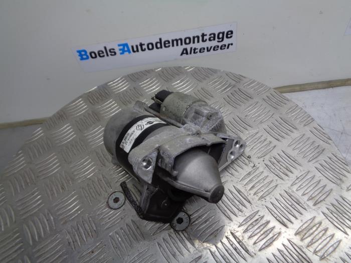 Gebruikte Startmotor Renault Twingo III (AH) 1.0 SCe 70 12V Prijs € 50,00 Margeregeling aangeboden door Boels Autodemontage
