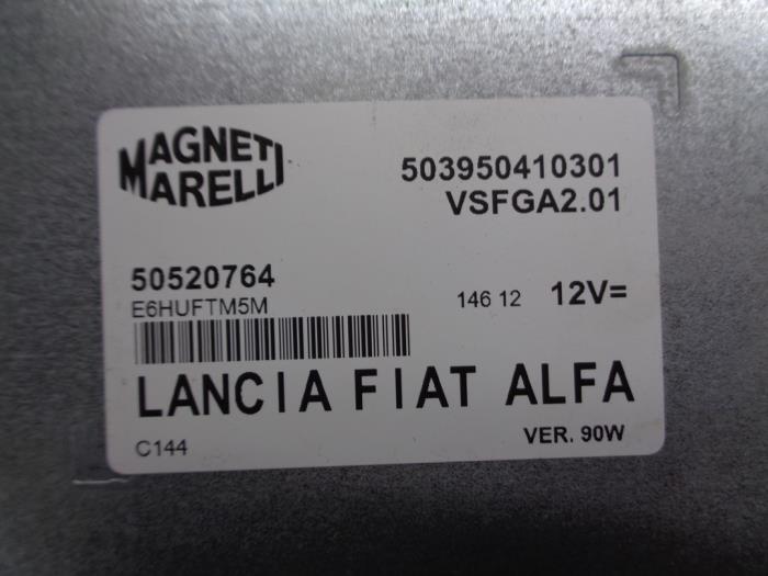 Navigatie Module van een Alfa Romeo MiTo (955) 1.4 Multi Air 16V 2013