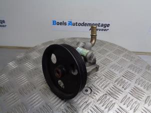 Gebruikte Stuurpomp Renault Laguna II (BG) 1.6 16V Prijs € 35,00 Margeregeling aangeboden door Boels Autodemontage