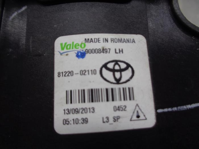 Mistlamp links-voor van een Toyota Yaris III (P13) 1.0 12V VVT-i 2014