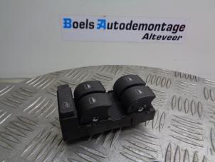 Gebruikte Schakelblok ruiten Audi A4 Avant (B6) 1.8 T 20V Prijs € 45,00 Margeregeling aangeboden door Boels Autodemontage