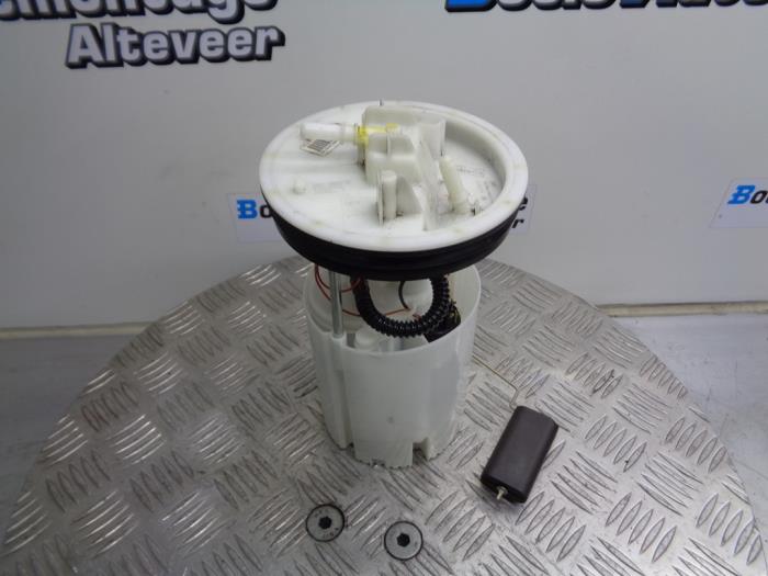Gebruikte Tank element Pomp Mazda 3 Sport (BL14/BLA4/BLB4) 1.6i MZR 16V Prijs € 35,00 Margeregeling aangeboden door Boels Autodemontage