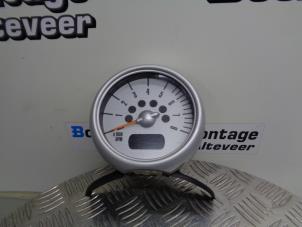 Gebruikte Toerenteller BMW Mini One/Cooper (R50) 1.6 16V Cooper Prijs € 35,00 Margeregeling aangeboden door Boels Autodemontage