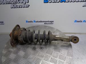 Gebruikte Schokdemperpoot links-achter BMW Mini One/Cooper (R50) 1.6 16V Cooper Prijs € 35,00 Margeregeling aangeboden door Boels Autodemontage