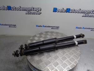 Gebruikte Schokbreker set Honda CR-Z (ZF1) 1.5 Hybrid 16V Prijs € 50,00 Margeregeling aangeboden door Boels Autodemontage