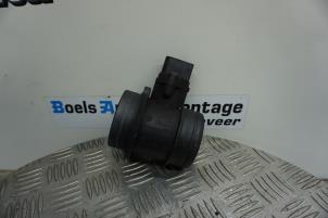 Gebruikte Luchtmassameter Volkswagen Lupo (6X1) 1.2 TDI 3L Prijs € 35,00 Margeregeling aangeboden door Boels Autodemontage