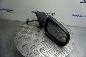 Gebruikte Buitenspiegel rechts Volvo V40 (MV) 2.0 D2 16V Prijs € 75,00 Margeregeling aangeboden door Boels Autodemontage
