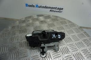 Gebruikte Portierslot Mechaniek 4Deurs rechts-voor Volvo V40 (MV) 2.0 D2 16V Prijs op aanvraag aangeboden door Boels Autodemontage