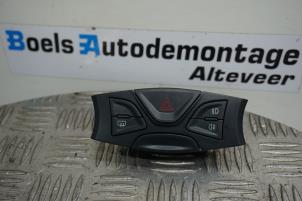 Gebruikte Alarmlicht Schakelaar Ford Ka II 1.2 Prijs € 25,00 Margeregeling aangeboden door Boels Autodemontage