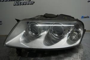 Gebruikte Koplamp links Volkswagen Touareg (7LA/7L6) 5.0 TDI V10 Prijs € 175,00 Margeregeling aangeboden door Boels Autodemontage