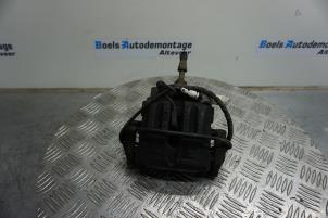 Gebruikte Remklauw (Tang) links-achter BMW 3 serie Touring (E91) 318i 16V Prijs € 40,00 Margeregeling aangeboden door Boels Autodemontage