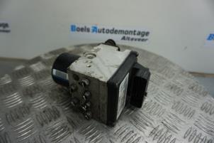 Gebruikte ABS Pomp Volkswagen Passat (3C2) 1.9 TDI Prijs € 50,00 Margeregeling aangeboden door Boels Autodemontage