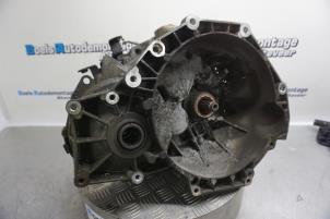 Gebruikte Versnellingsbak Cadillac BLS Wagon 2.0 Turbo 16V Prijs € 300,00 Margeregeling aangeboden door Boels Autodemontage